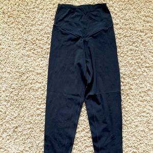 OFFLINE Real Me High Waisted Cropped Crossover Legging